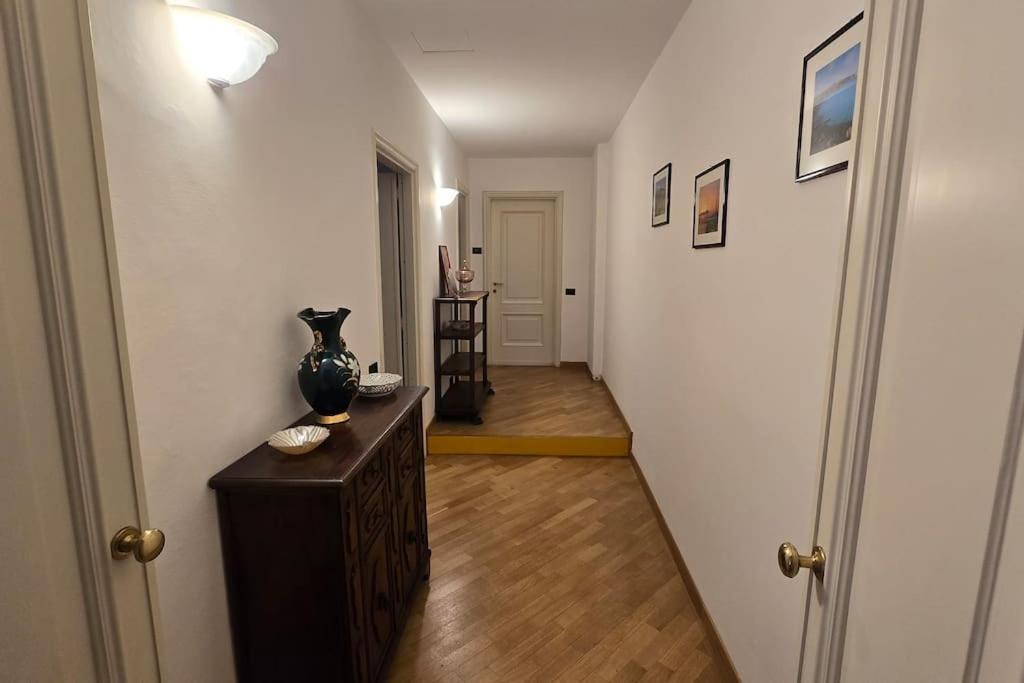 Ferienwohnung Tra Mare E Castello La Spezia Exterior foto