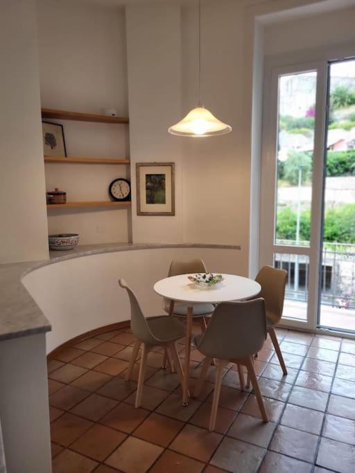 Ferienwohnung Tra Mare E Castello La Spezia Exterior foto